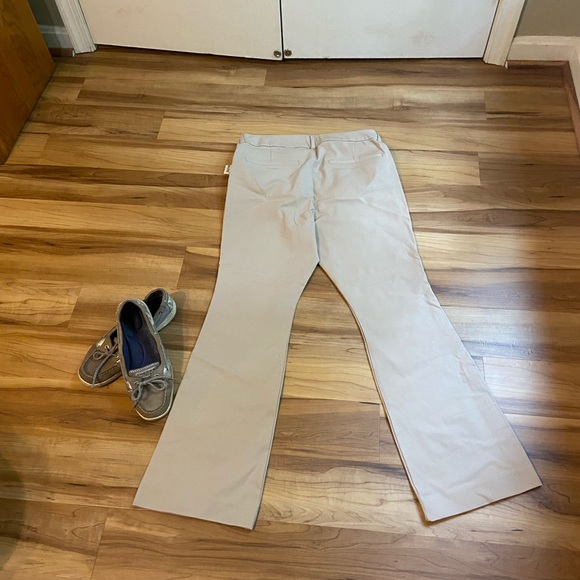 Old Navy Pixie flare high rise pants - Picture 2 of 4